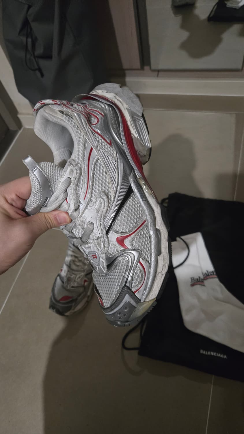 발렌시아가 스니커즈 상품이미지1