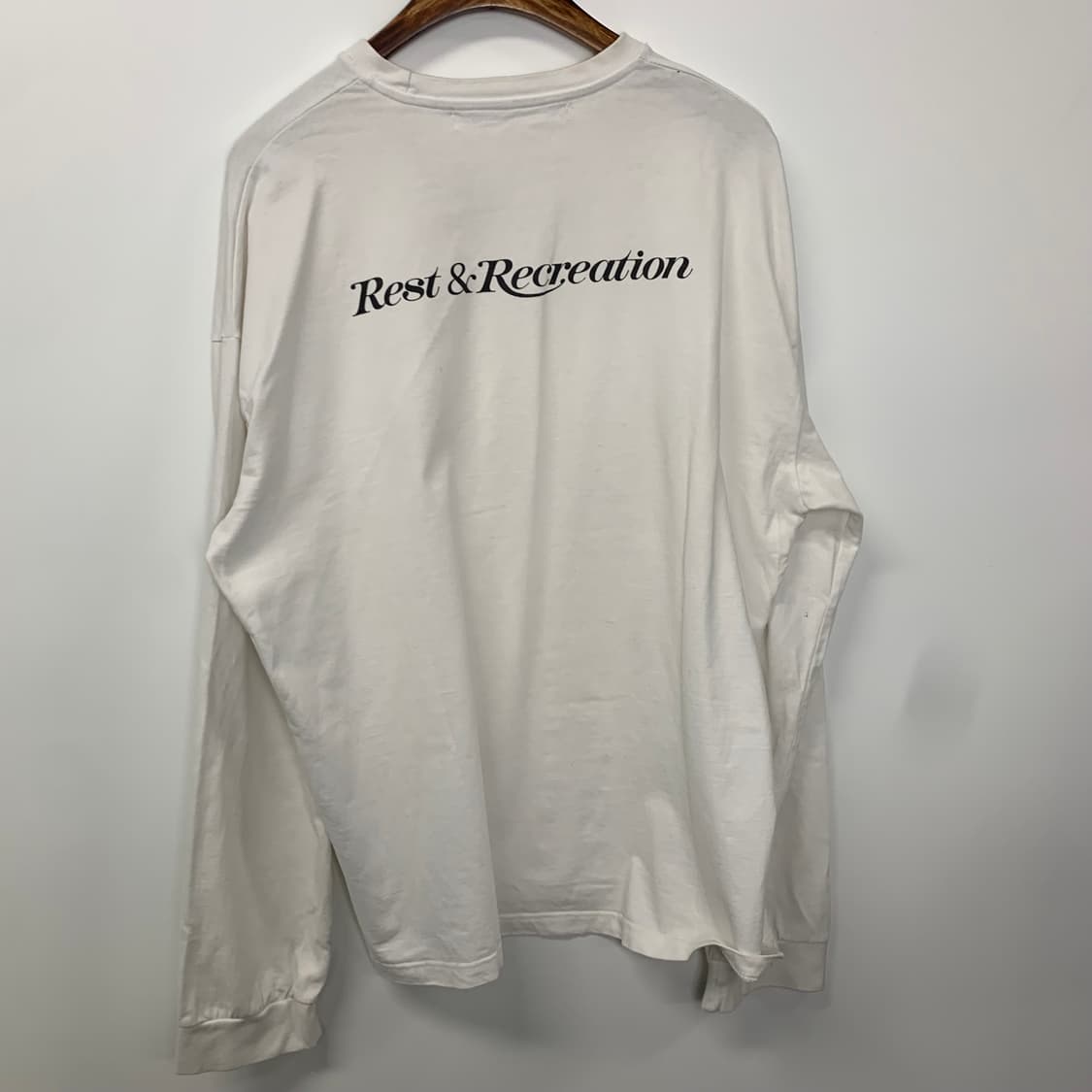 레스트앤레크레이션 화이트 롱슬리브 긴팔티 상품이미지4