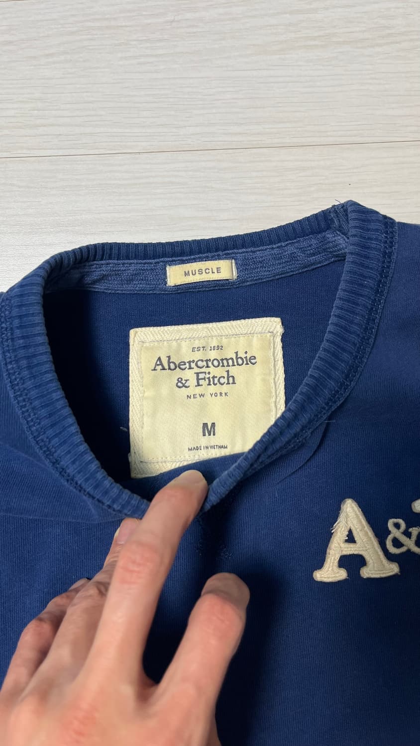 아베크롬비 맨투맨 티 블루M [95-100] 상품이미지5