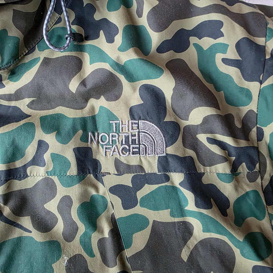 일본판 카모 노스페이스 구스다운 보드자켓 L(105) 상품이미지3