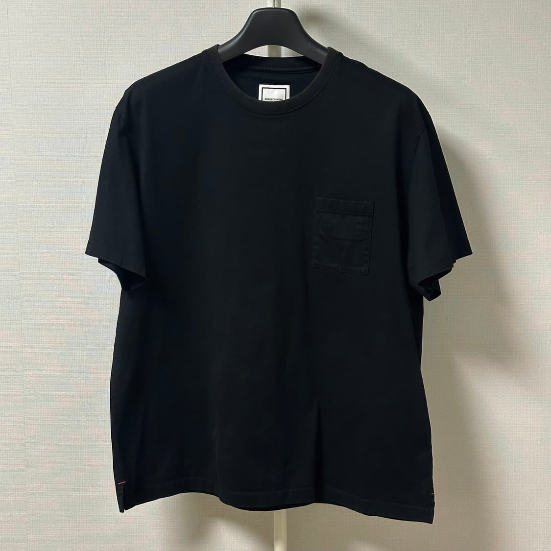 [50] 우영미 헥사곤 백로고 반팔 티셔츠 블랙 상품이미지2