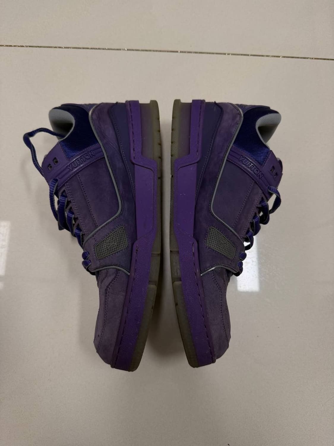 루이비통 LV 트레이너 스니커즈 퍼플 스웨이드 버질 아블로 시즌 8.5 상품이미지2