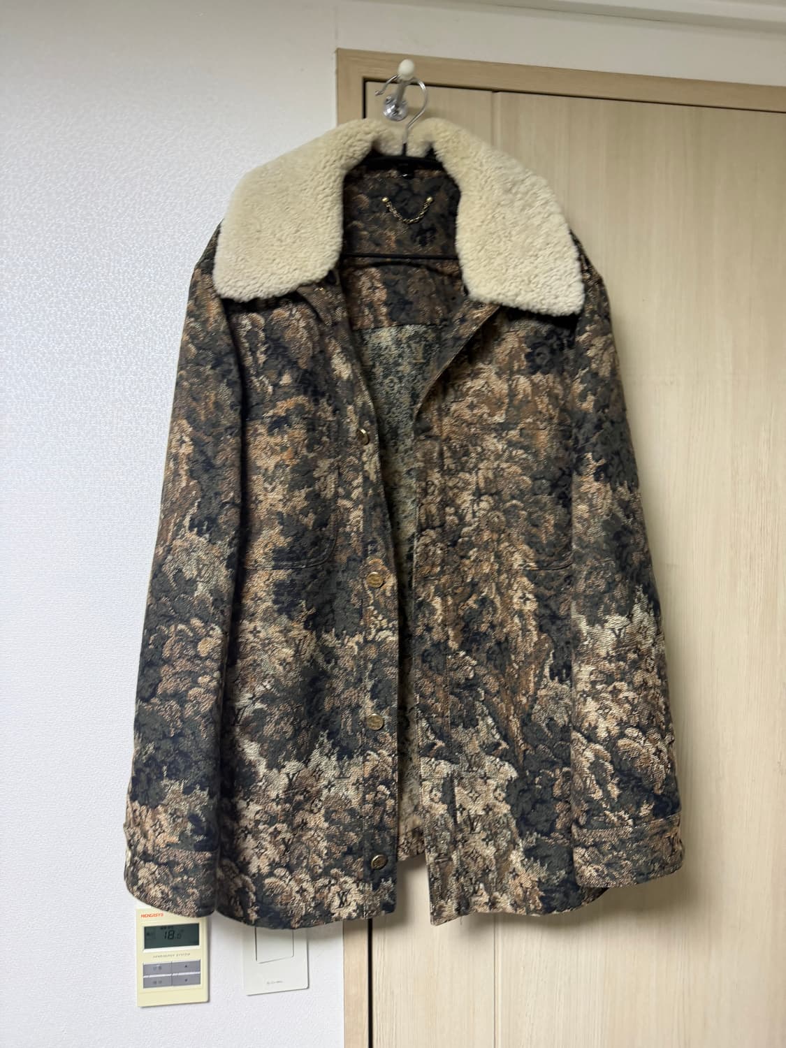 [46] 루이비통 태피스트리 시어링 데님 자켓 상품이미지1