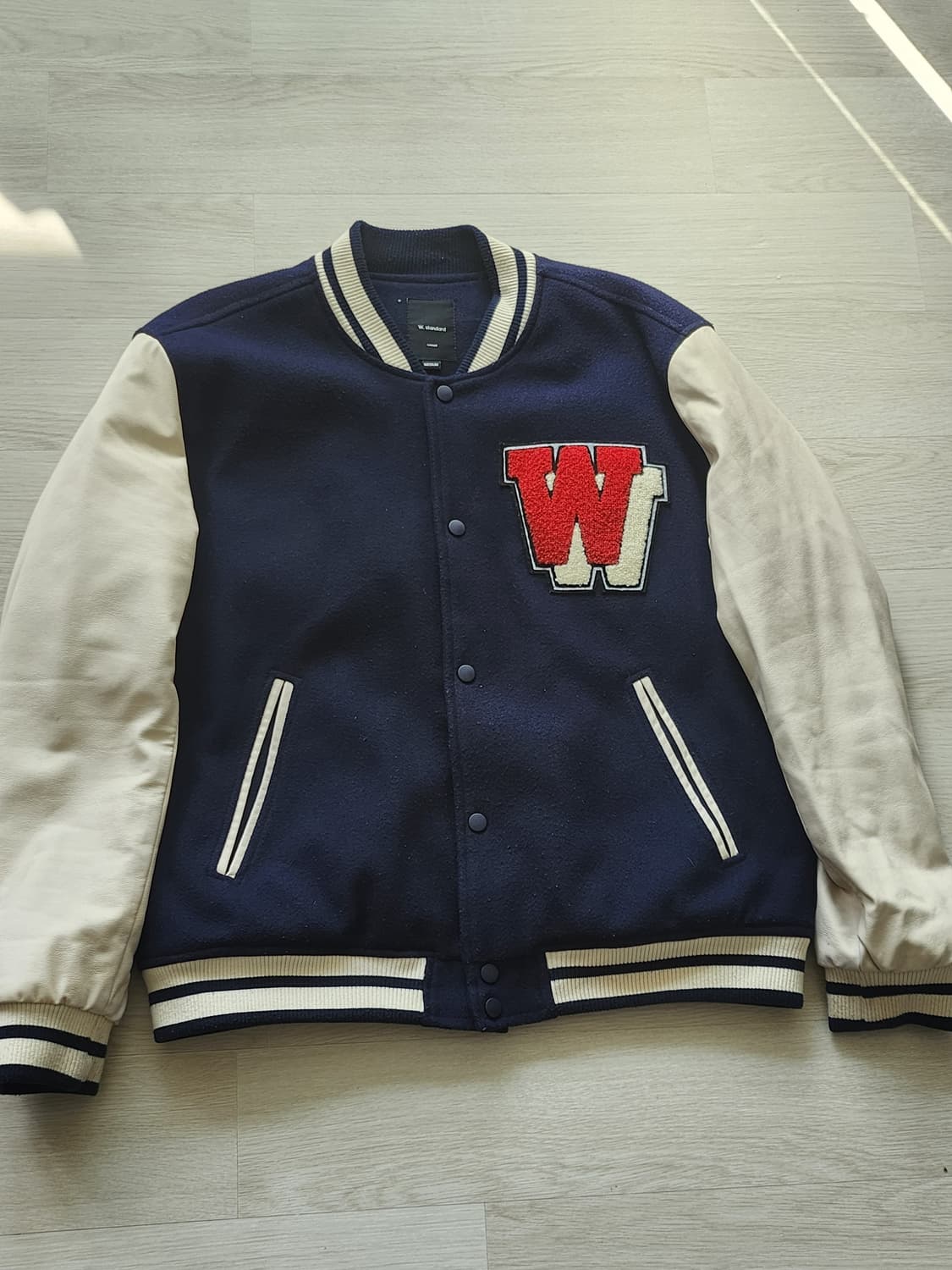 W 스탠다드 바시티 자켓 사이즈 M 상품이미지1