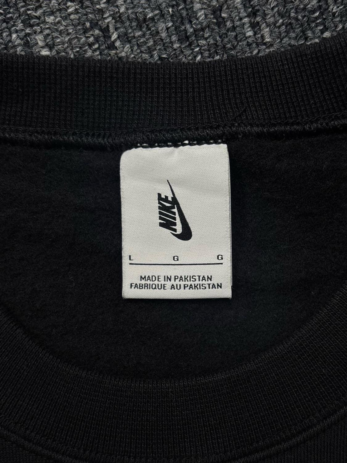 나이키 솔로 스우시 NRG 블랙 맨투맨 상품이미지5