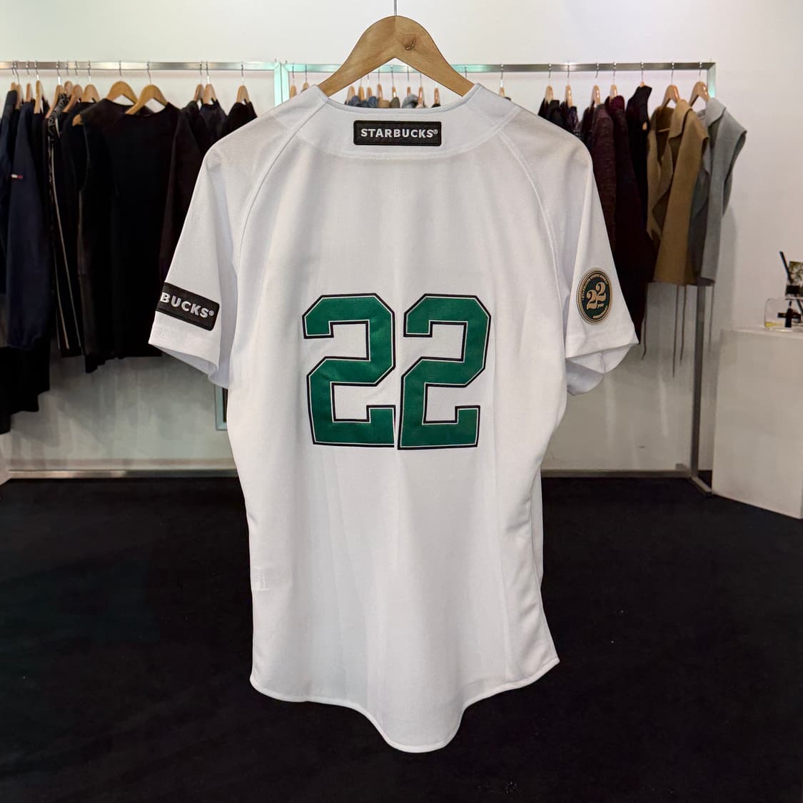 [95] SSG랜더스 스타벅스 에디션 유니폼 상품이미지2