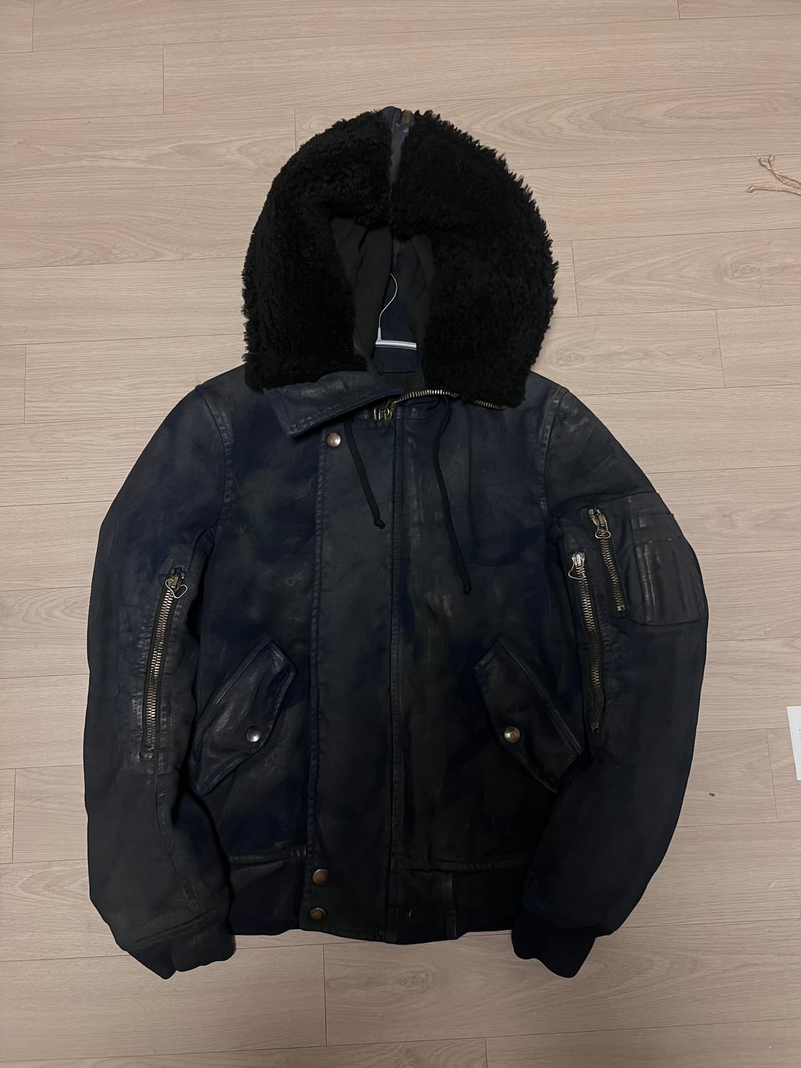 데카르넹 발망 fw10 왁스드 봄버 상품이미지2