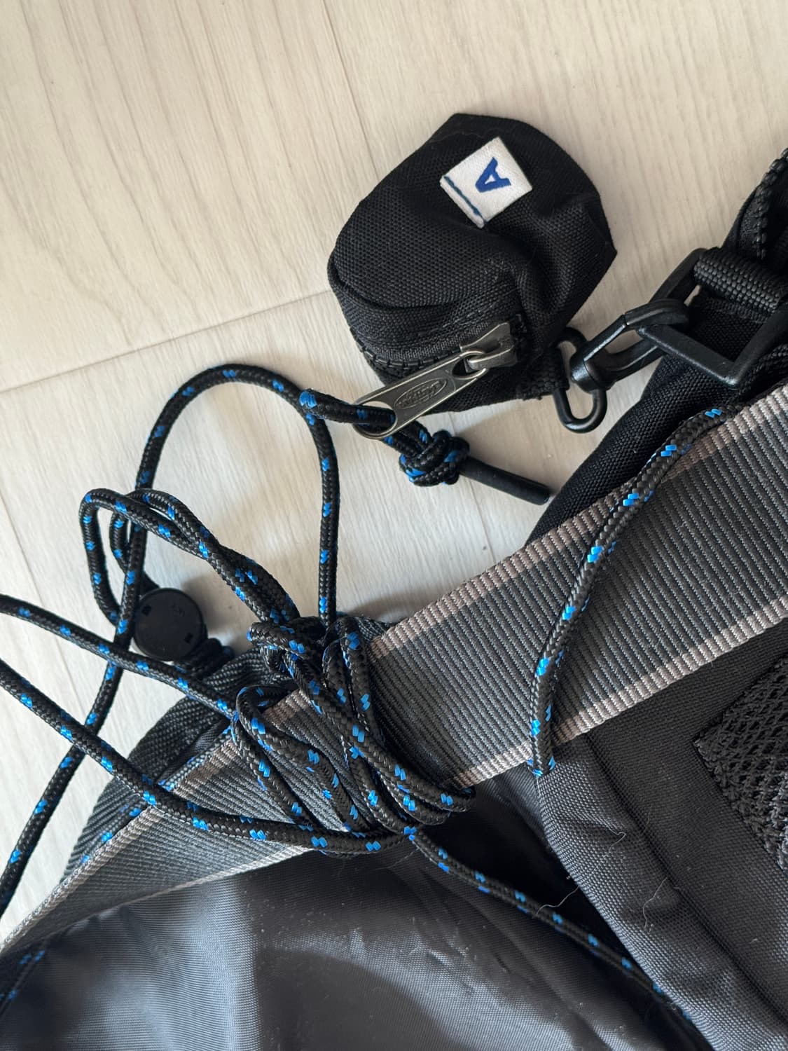 EASTPAK x ADERERROR 콜라보 메신저백 상품이미지4