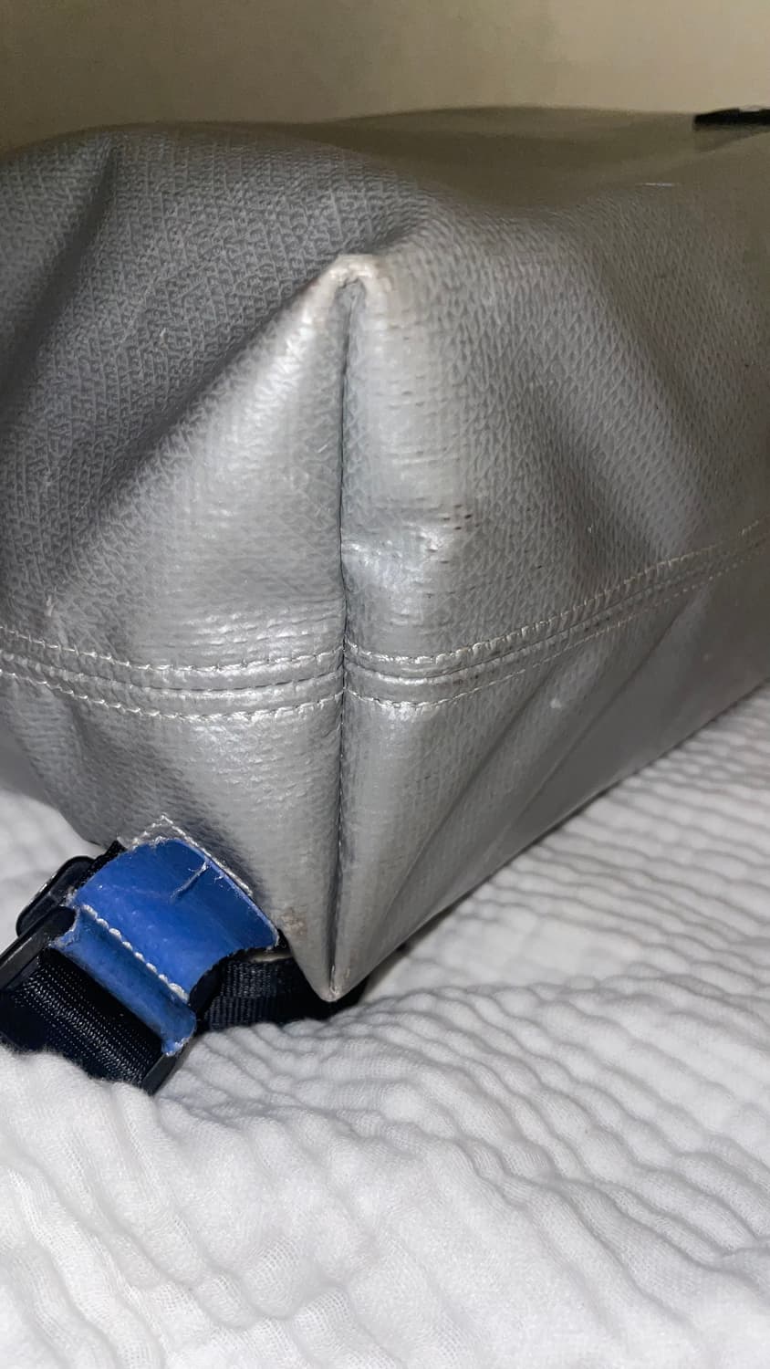 프라이탁 pete 올실버 상품이미지9