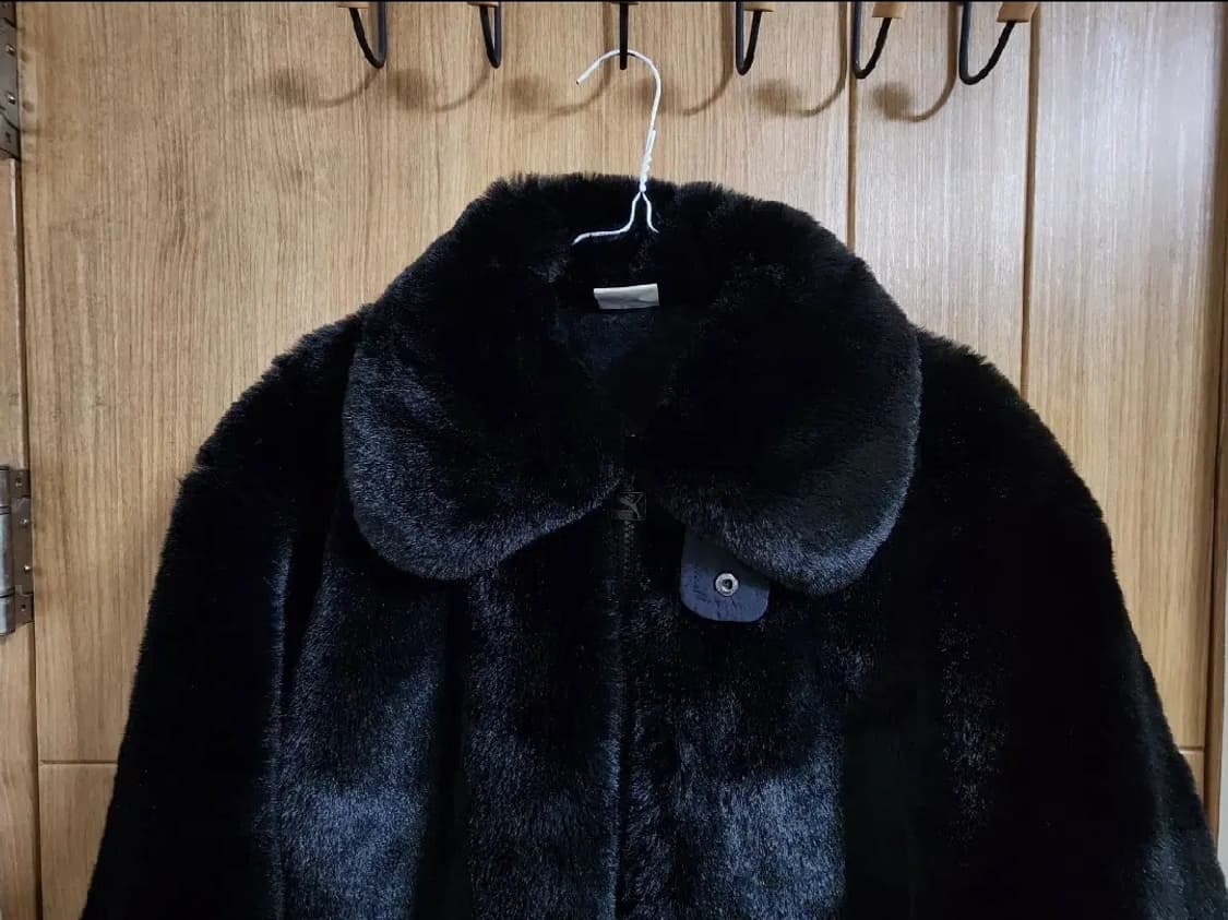 (S)여성 푸마 x 비비 에코 밍크퍼 자켓 상품이미지3