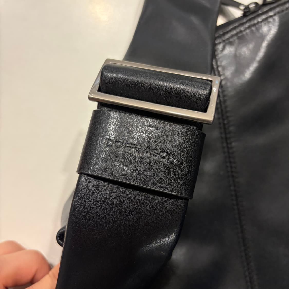 DOFFJAJON 도프제이슨 카우하이드 가죽 숄더백 블랙 상품이미지5