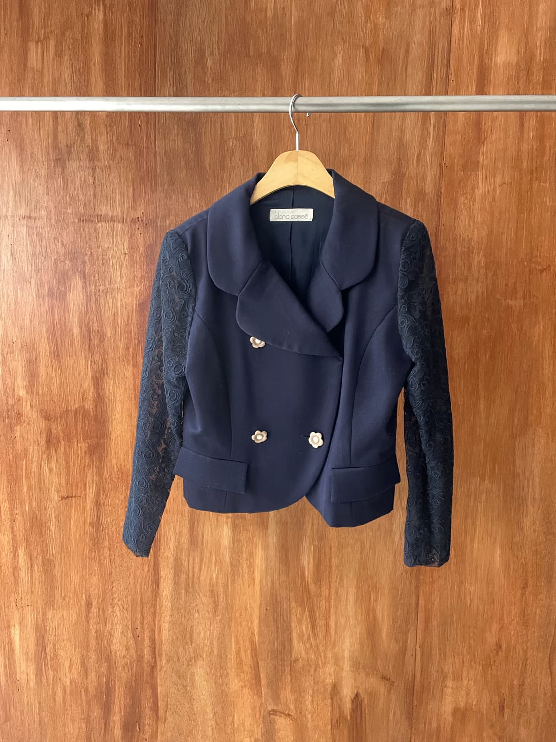 Navy lace sleeve floral button jacket 상품이미지3