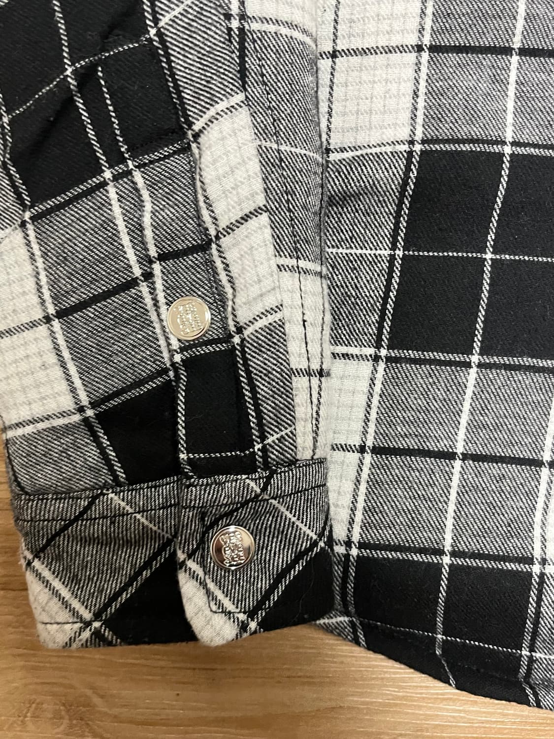 YESEYESEE 체크 셔츠형 패딩 M 상품이미지3