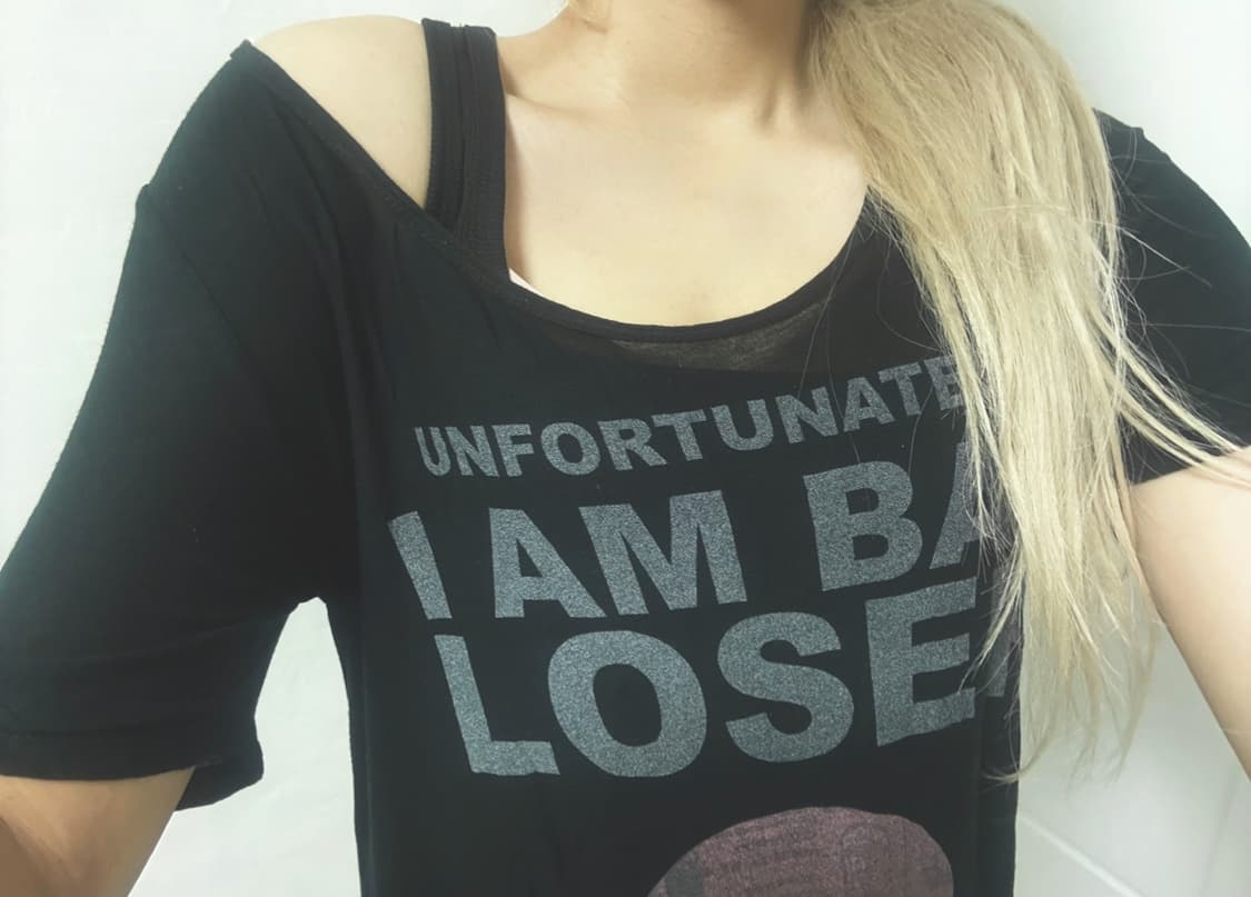 I am bad loser 루즈 발팔 티셔츠 (블랙) 상품이미지1