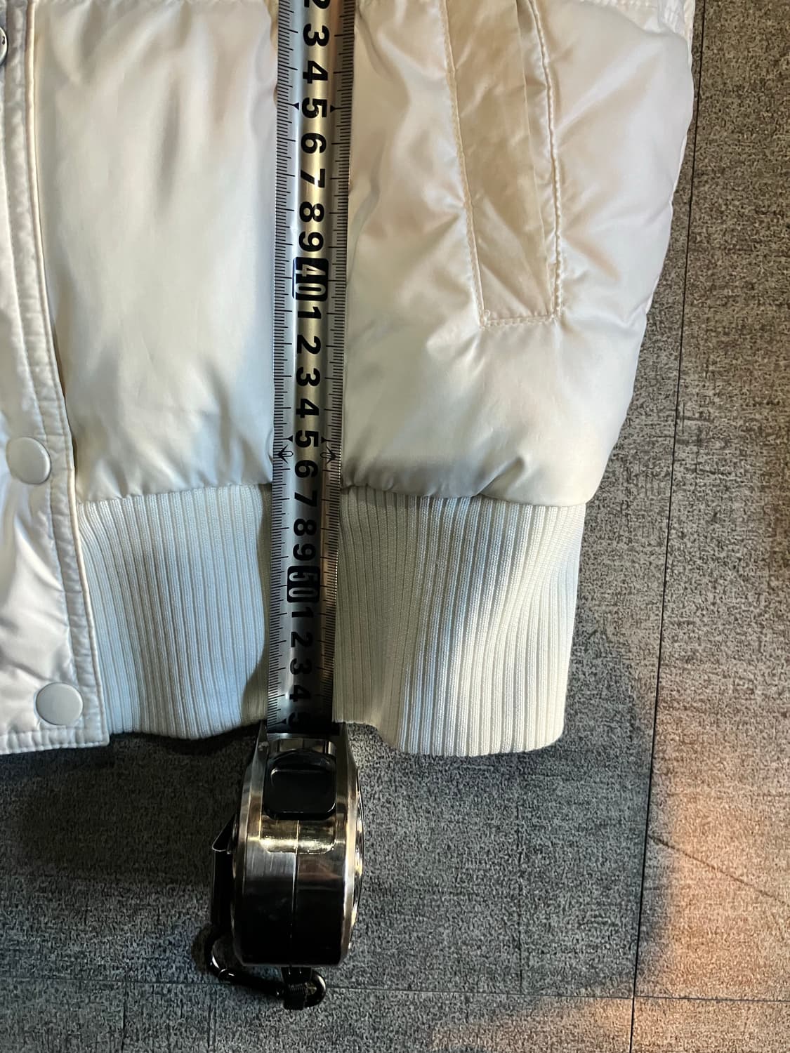 Adidas 아디다스 핀터깔y2k 울프죠 퍼패딩 상품이미지3