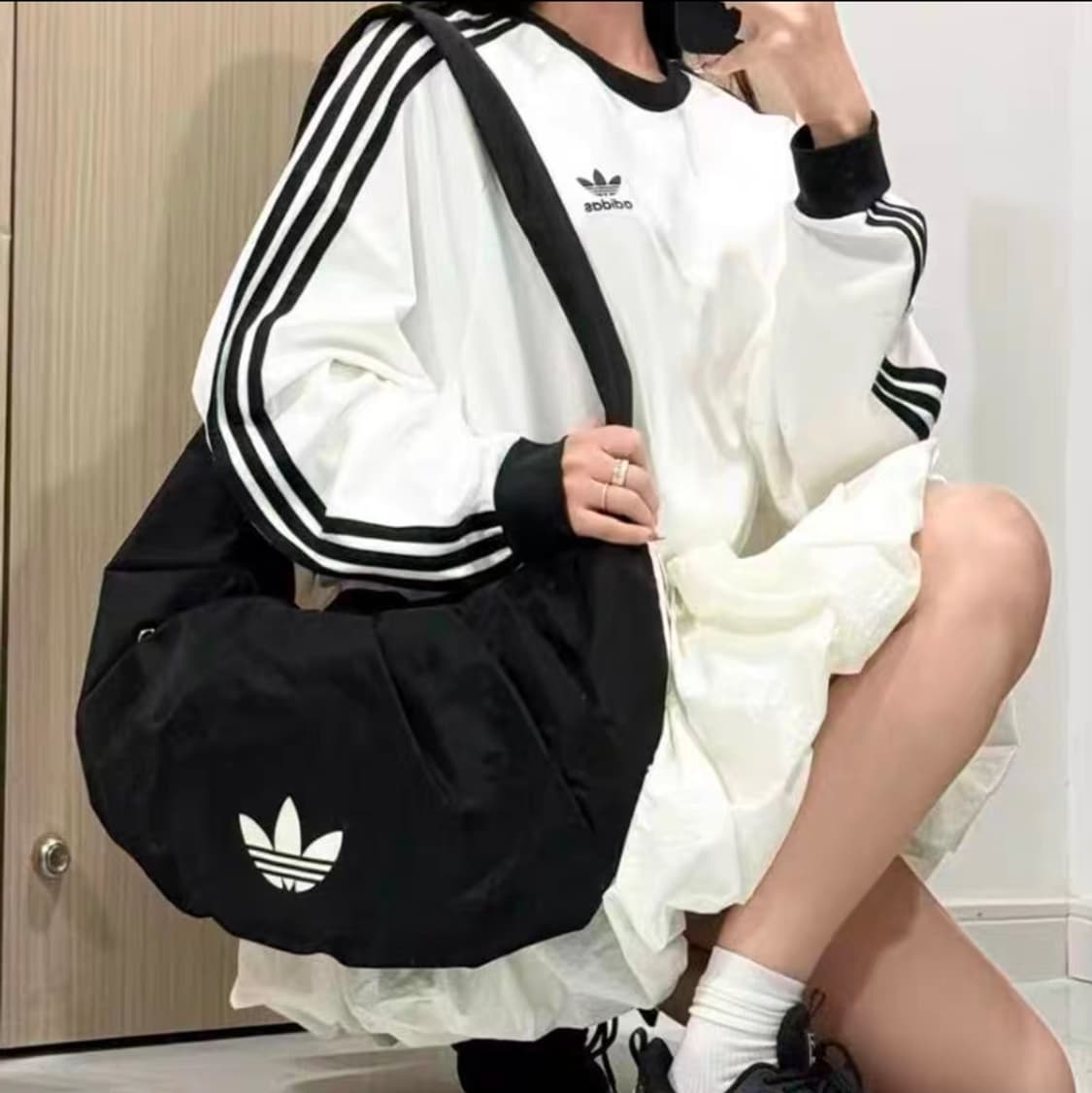 아디다스 오리지널스 크로와상 크로스백 라지 KA9271 상품이미지1