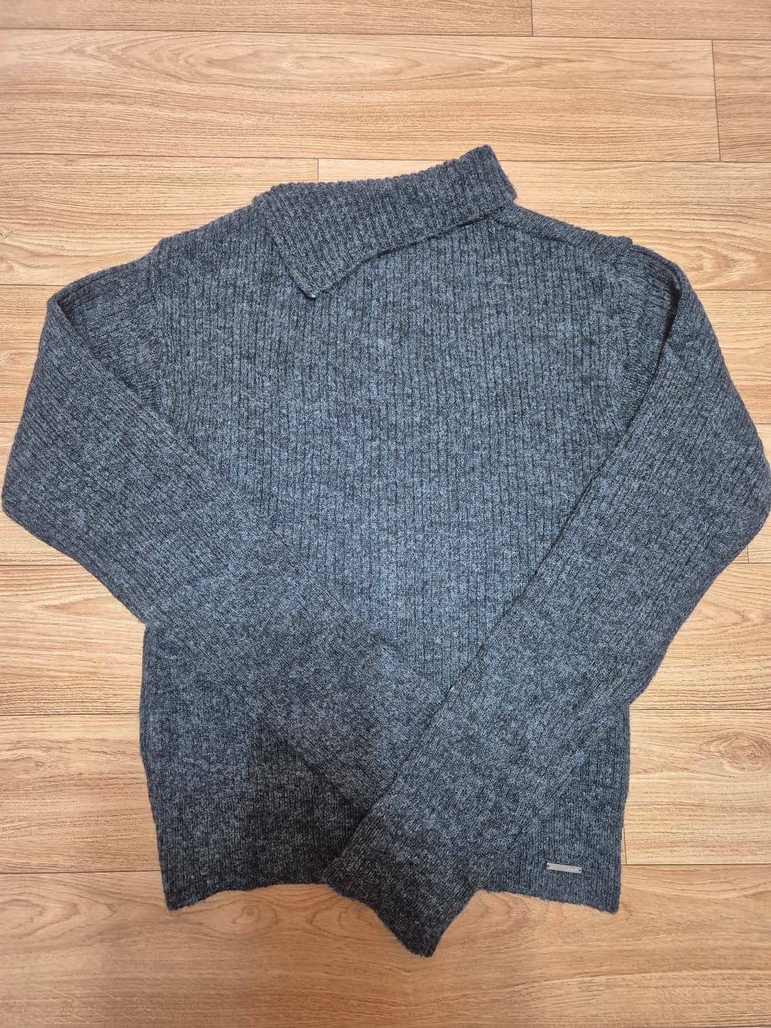 미세키서울 사이드버튼 니트(차콜) 상품이미지5