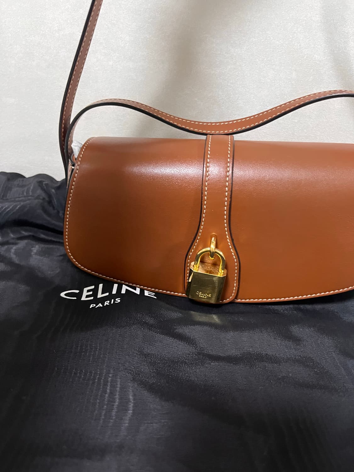 셀린느 타부 스크랩 클러치 미니백 상품이미지1