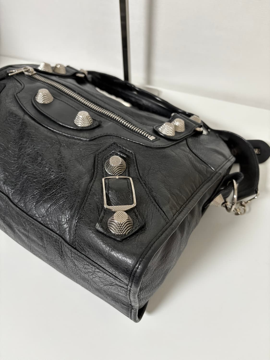 발렌시아가 자이언트 모터백 블랙 상품이미지7