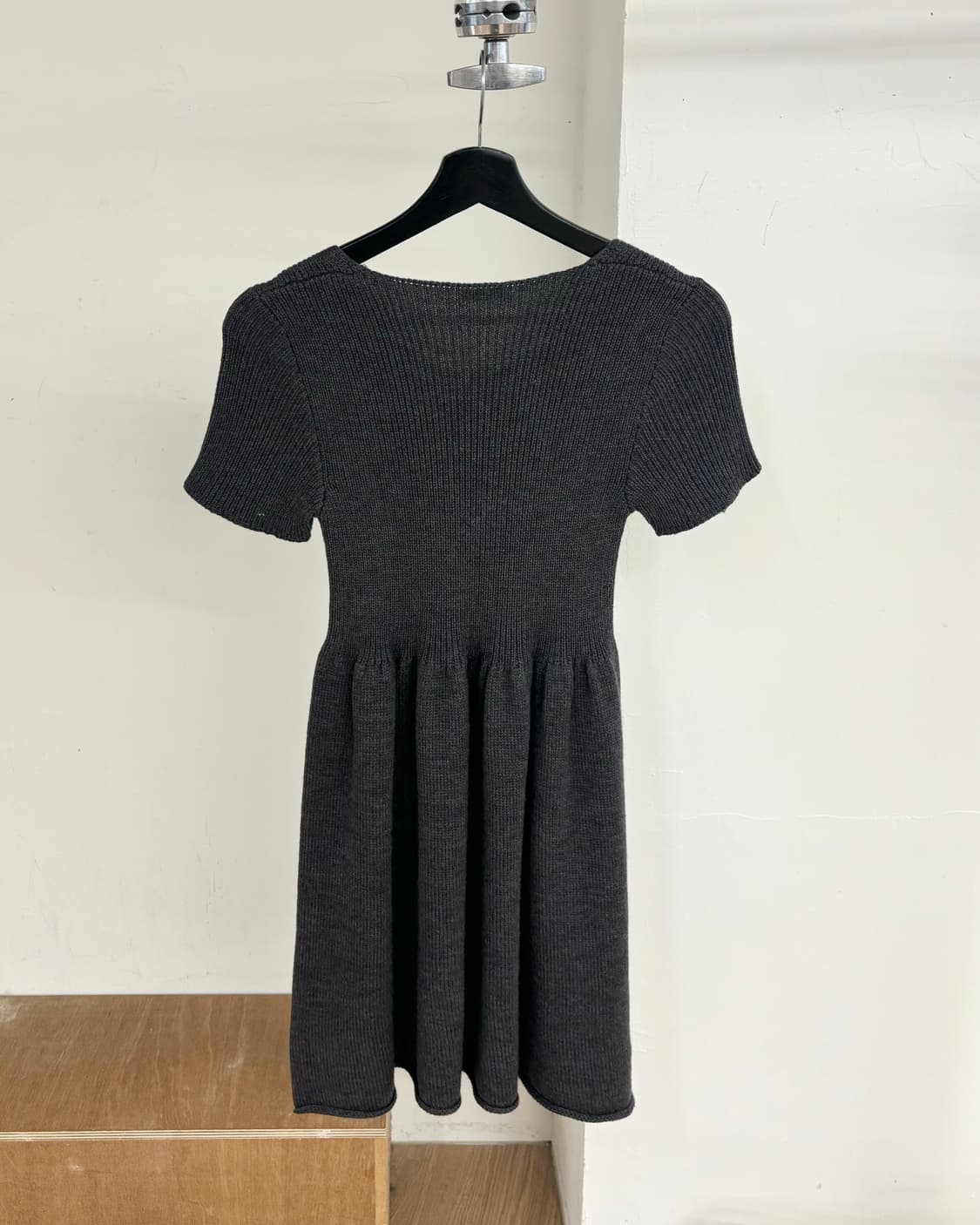 미우미우 울 니트 미니 원피스 상품이미지6