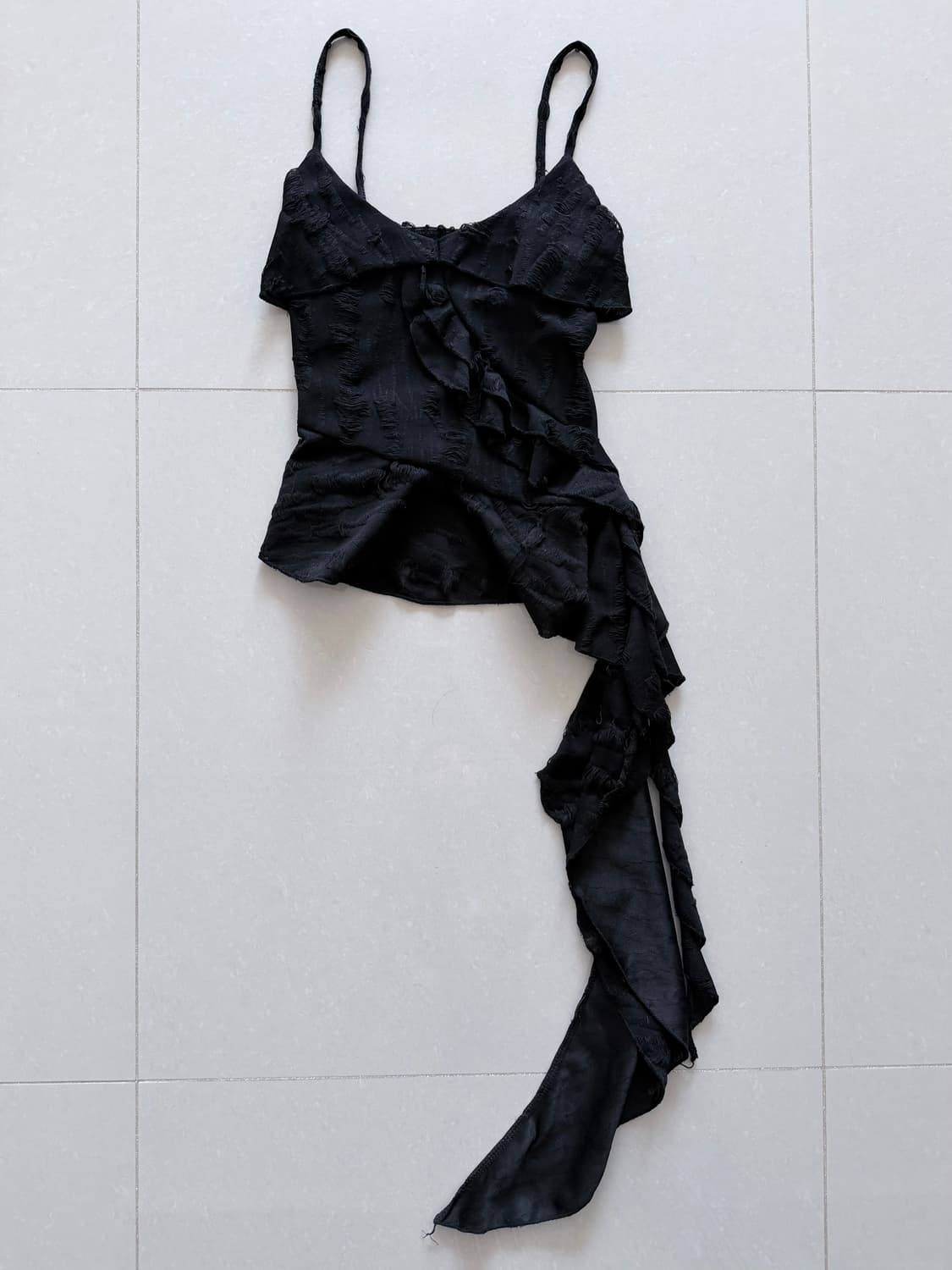 Mur 언발 프릴 나시 슬리브리스 상품이미지1