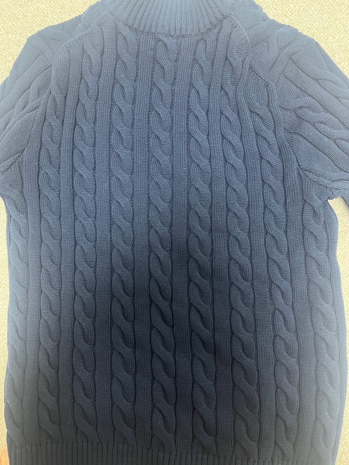 폴로 꽈배기 니트 반집업 상품이미지3