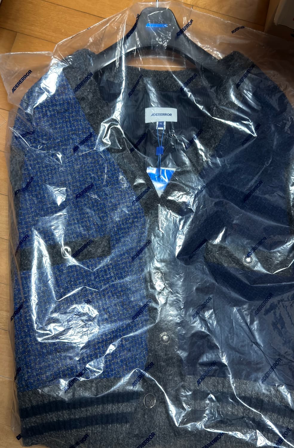 아더에러 23fw 라시카 가디건 XL 상품이미지2