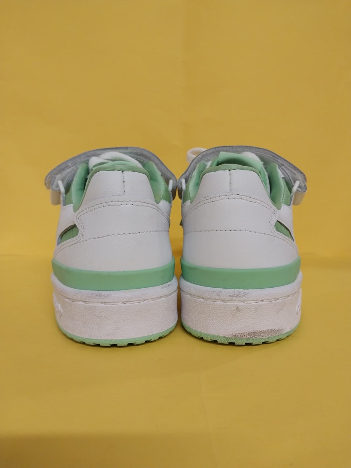 여성 아디다스 포럼 로우 클라우드 화이트 글로리 민트 운동화 (245) 상품이미지4