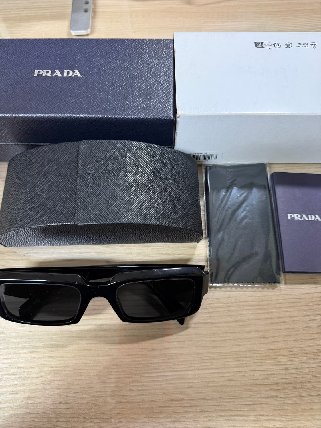 프라다 선글라스 스퀘어 상품이미지2