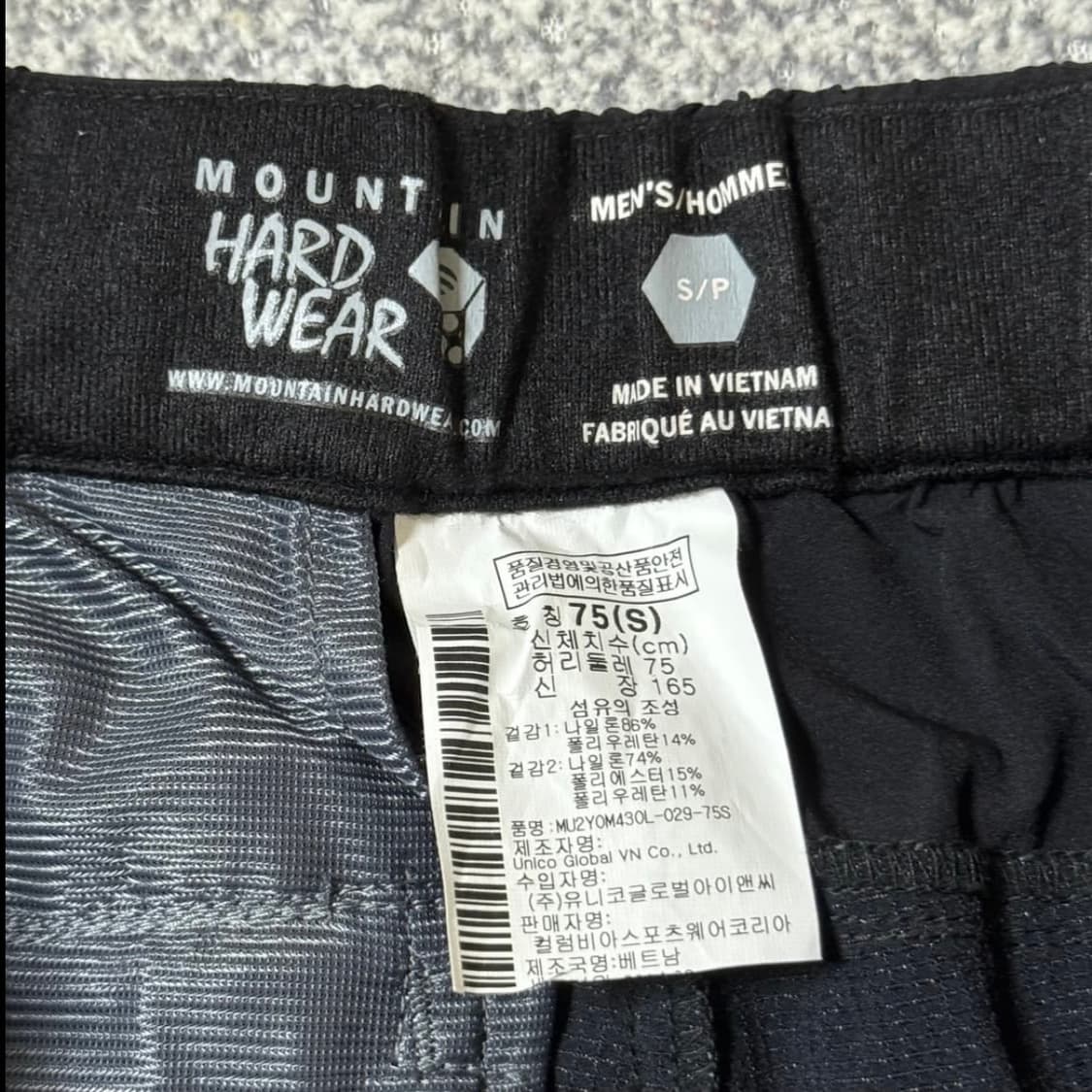 [정가 13만원 새상품] 마운틴하드웨어 반바지 S 상품이미지6