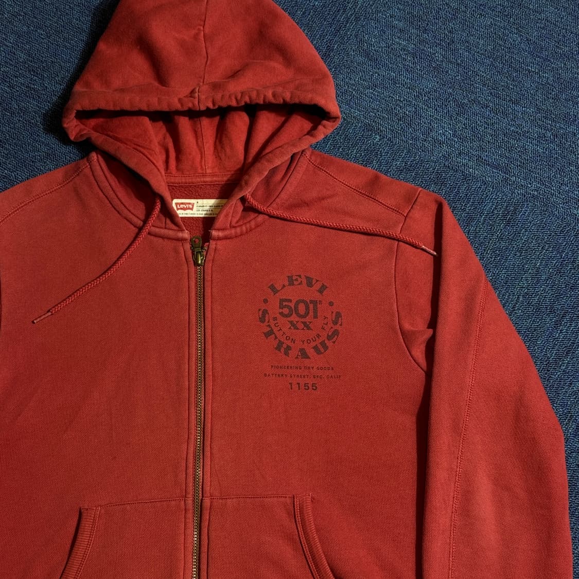 리바이스 레드 빈티지 후드집업 상품이미지2