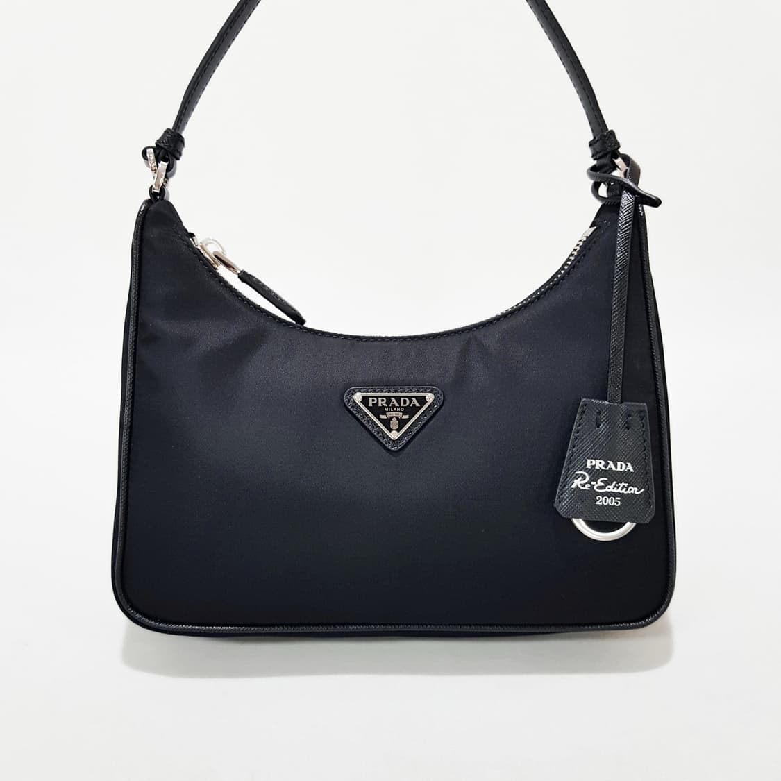 리뉴얼 새상품! 프라다 리에디션 2005 리나일론 미니백 1N204X 상품이미지2