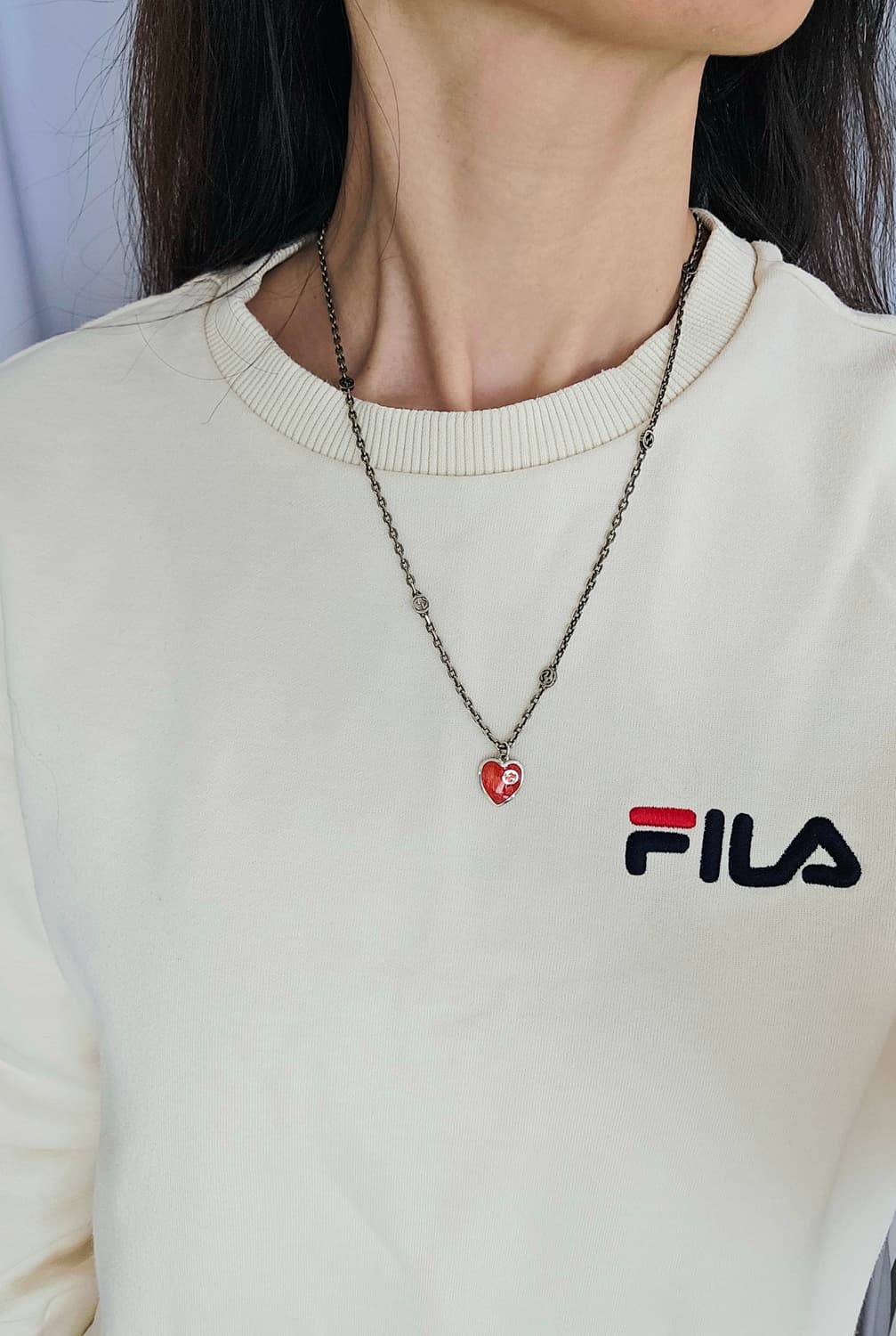 구찌 인터로킹 G 에나멜 레드 하트 실버 목걸이 [정품] 상품이미지9