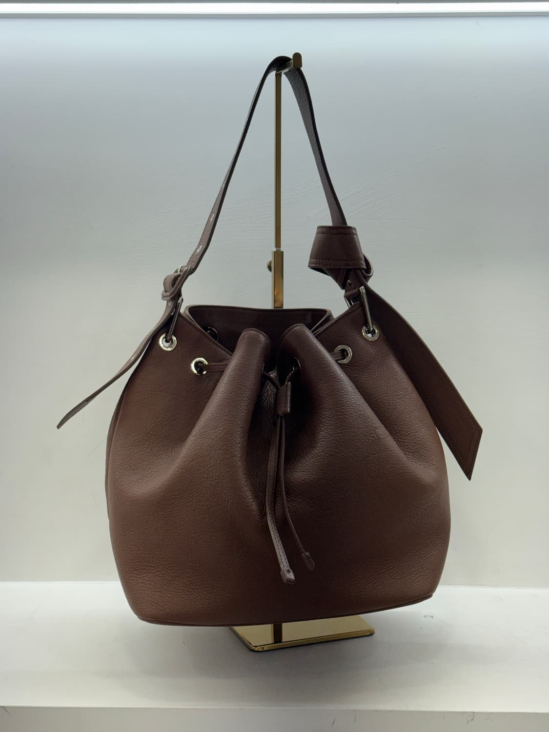 막스마라 가죽 토트백 상품이미지3