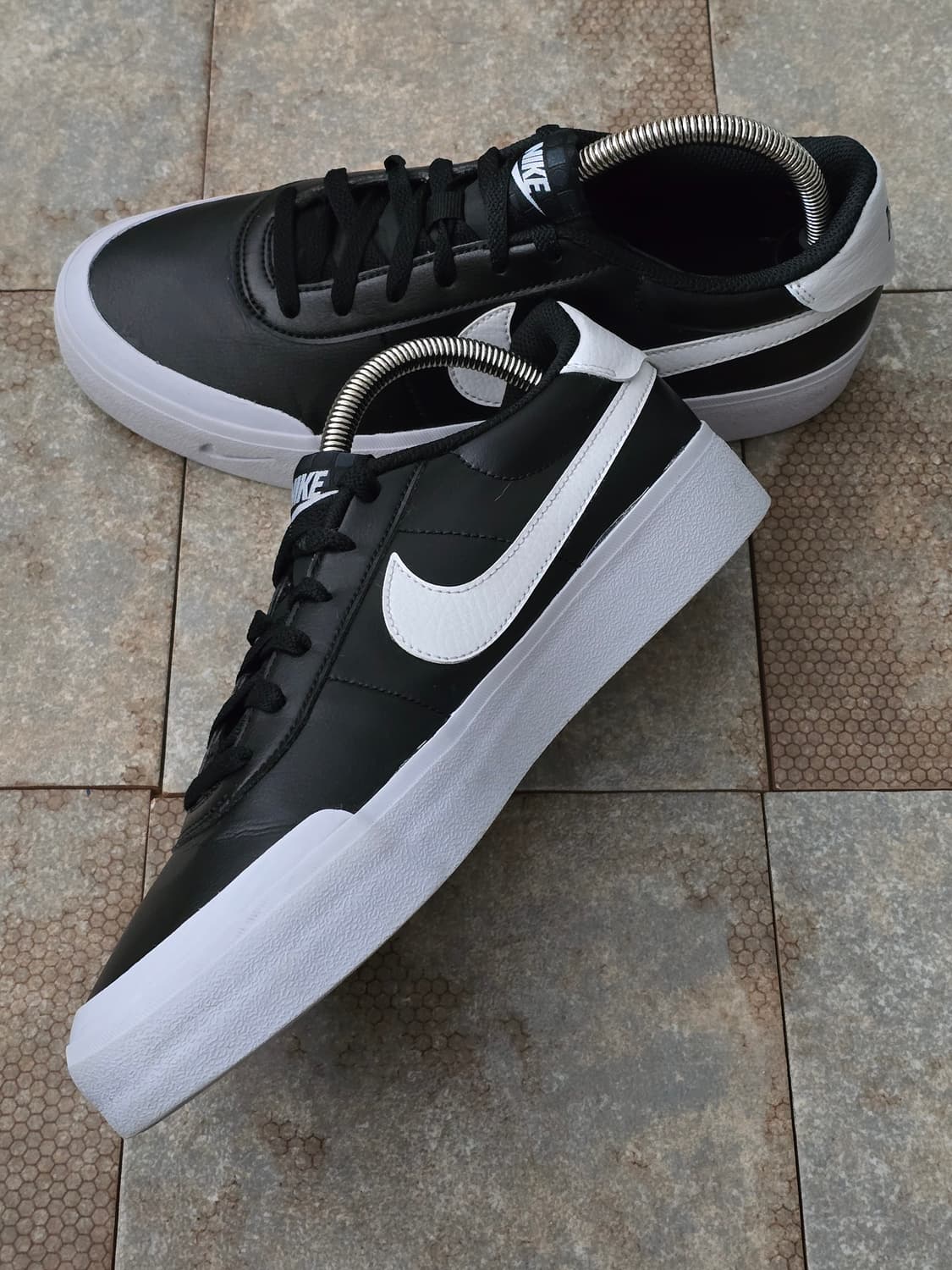 (270)나이키 코트 슛 검흰 상품이미지5