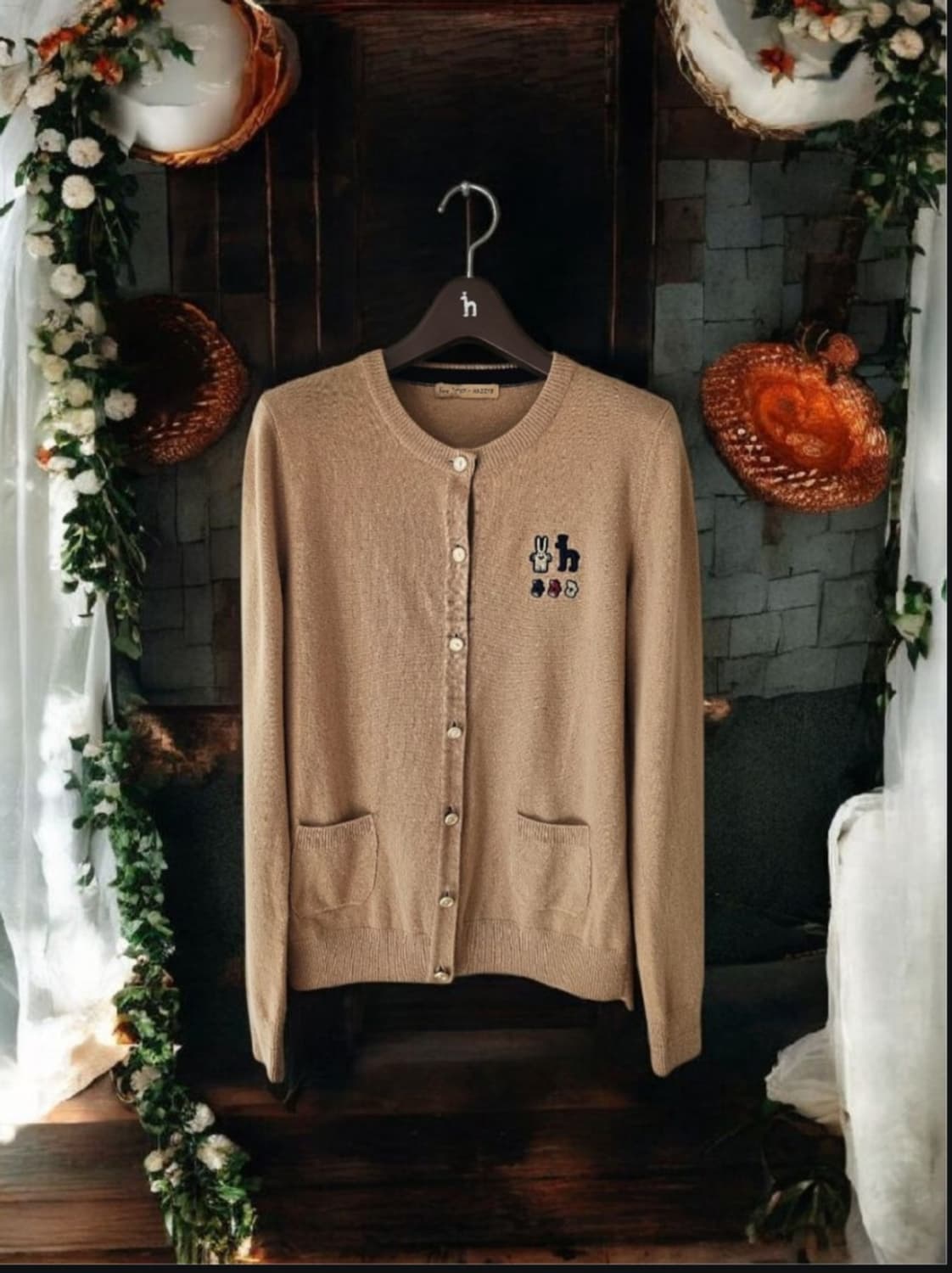 헤지스레이디스 피터젠슨 자수 여성가디건  55 상품이미지1