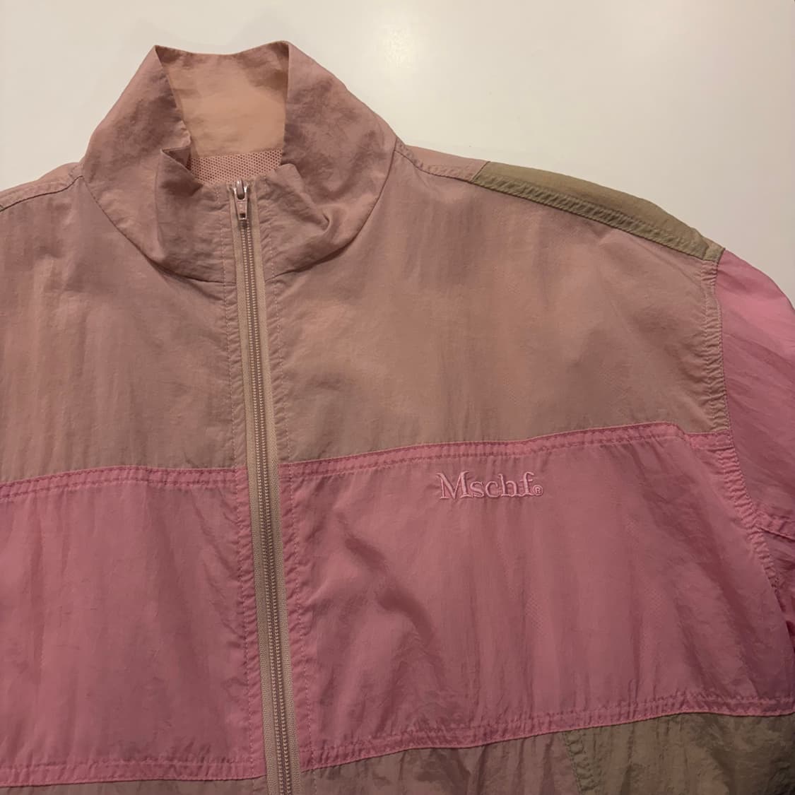 [OS] 미스치프 핑크 나일론 배색 바람막이 자켓 D541 상품이미지3
