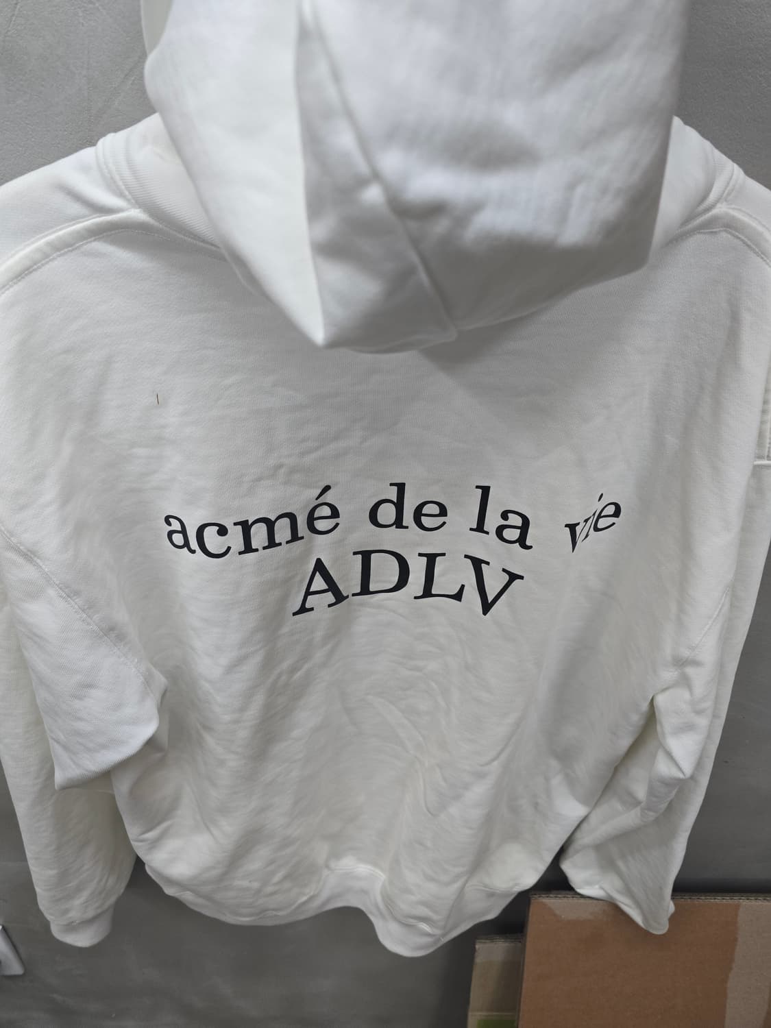 아크메드라비 ADLV 화이트 후드티  상품이미지4