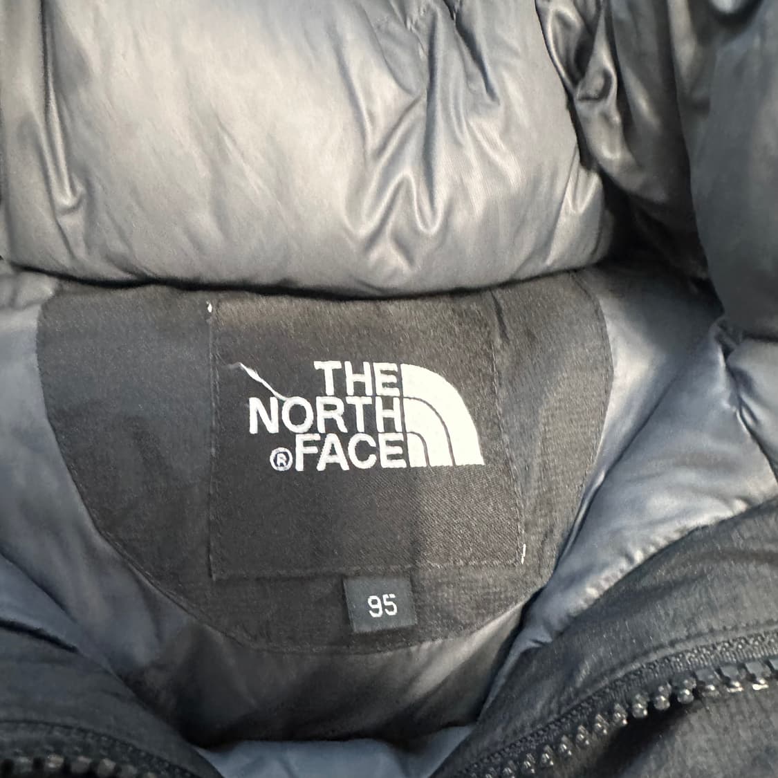 노스페이스 블랙 패딩 상품이미지4