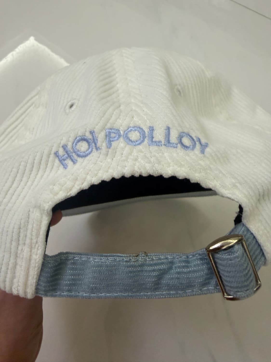 Hoi Polloy 브랜드의 코듀로이 캡 모자 상품이미지3