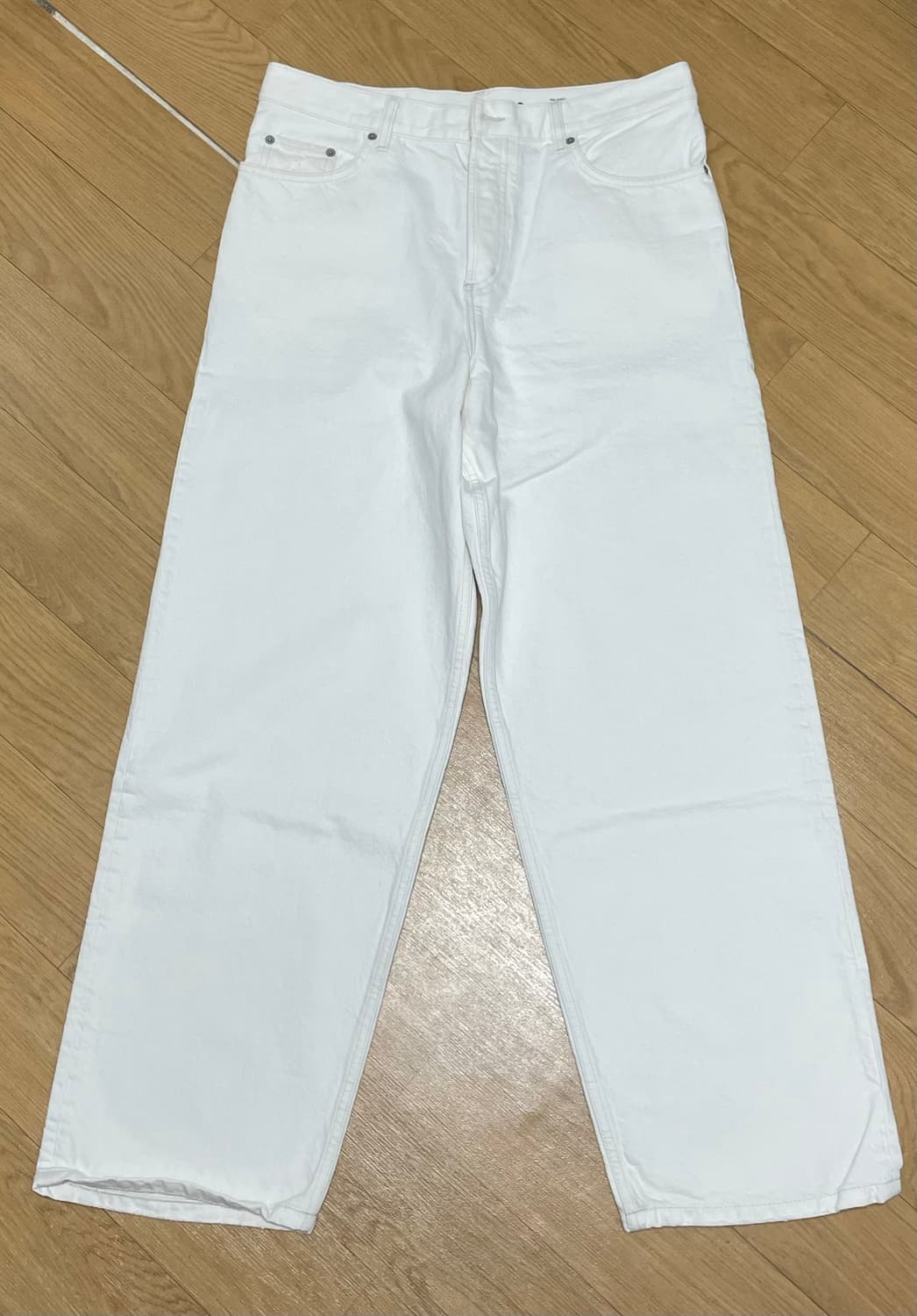 cos 코스 릴렉스드핏 와이드레그진 화이트 31 상품이미지1