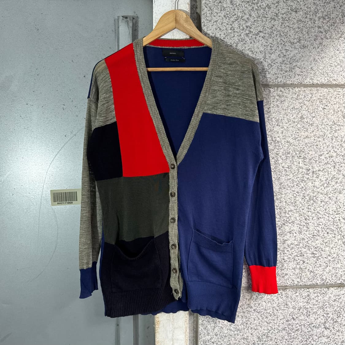 디젤 로고 블럭 얀 가디건 상품이미지1