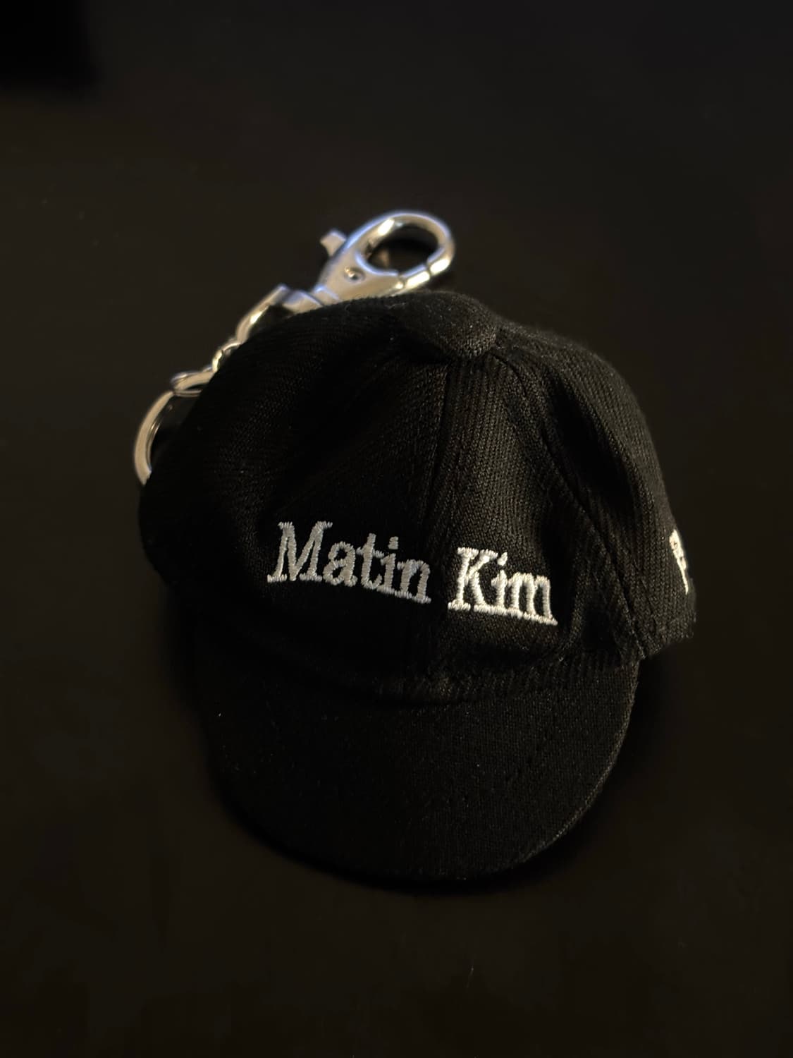 마뗑킴 뉴에라 모자 키링 상품이미지2