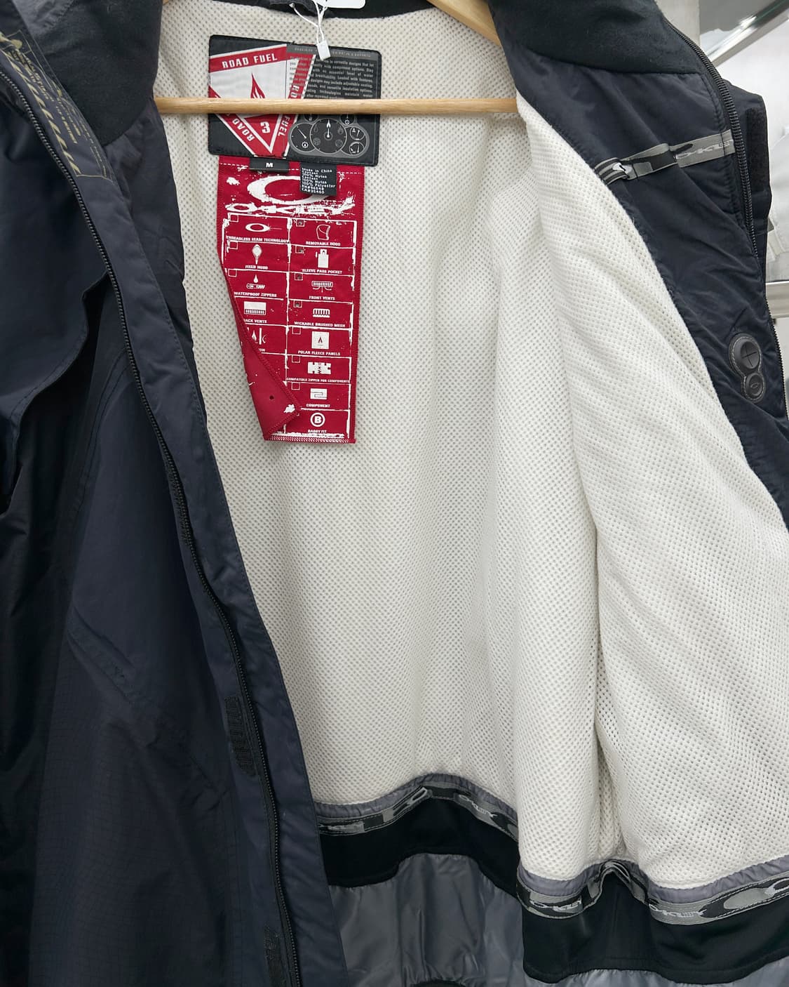 오클리 00s 테크니컬 멀티포켓 스키웨어 자켓 상품이미지8