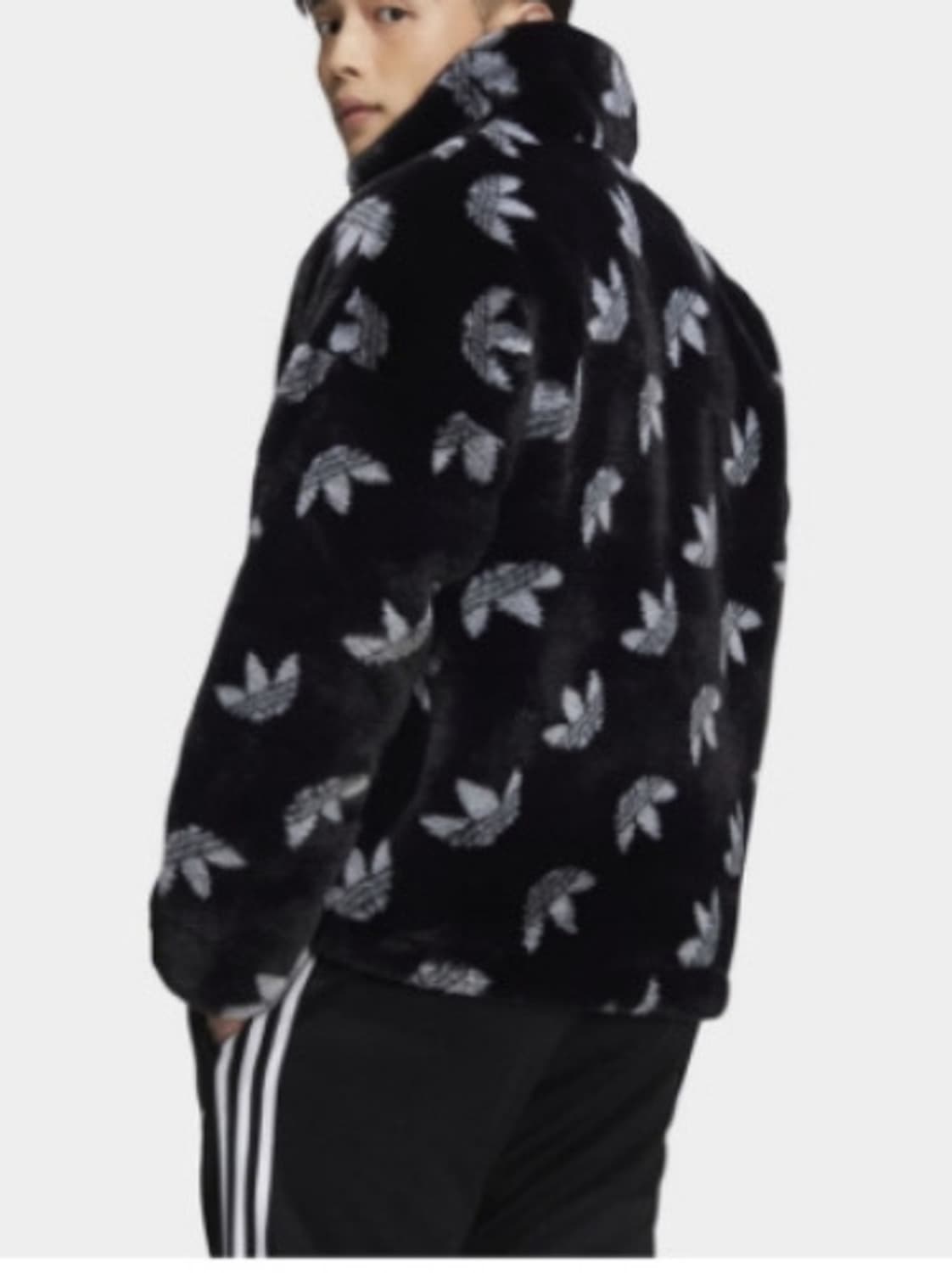 아디다스 모노그램 퍼자켓 상품이미지4