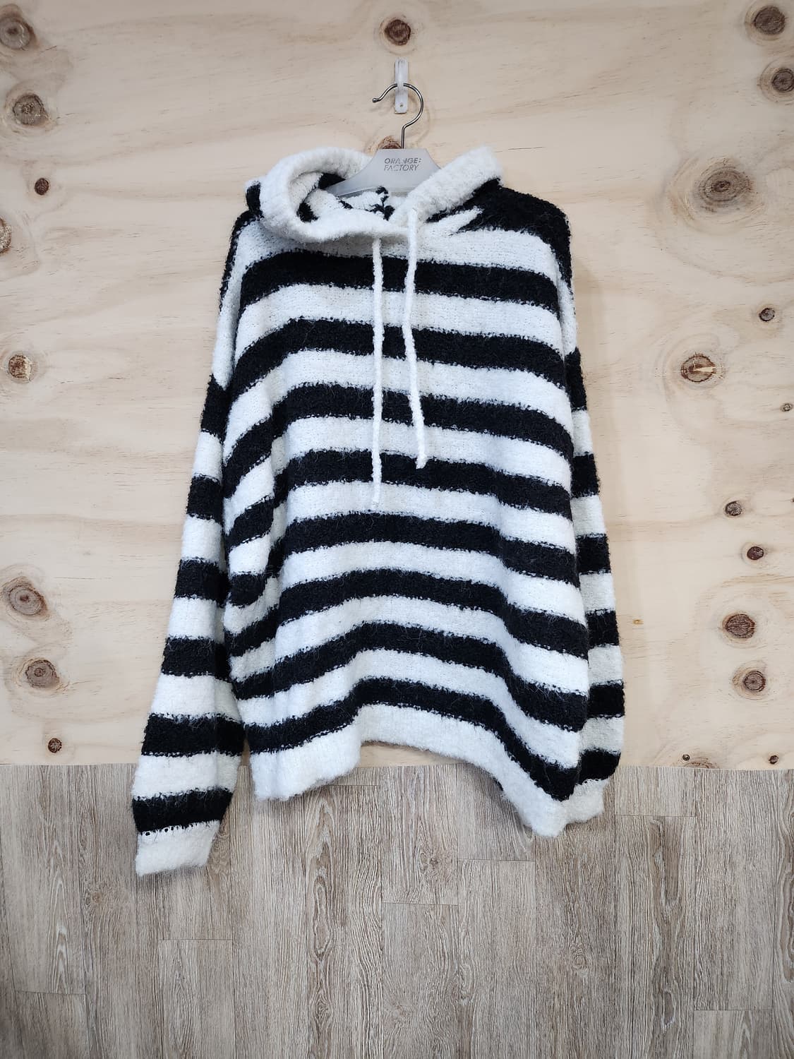 1061) 버킨 VIRKIN 오버핏 스트라이프 니트 상품이미지1