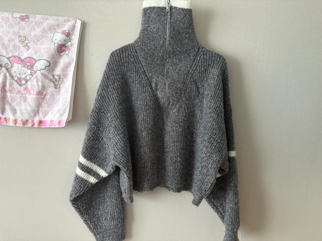 하이넥 울 그레이 니트 상품이미지1