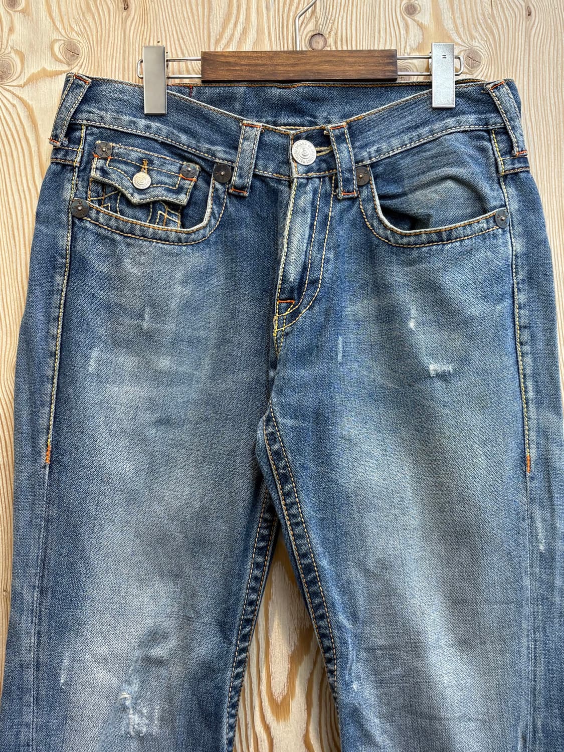 트루릴리젼 조이 빅 T 부츠컷 데님 팬츠 상품이미지2