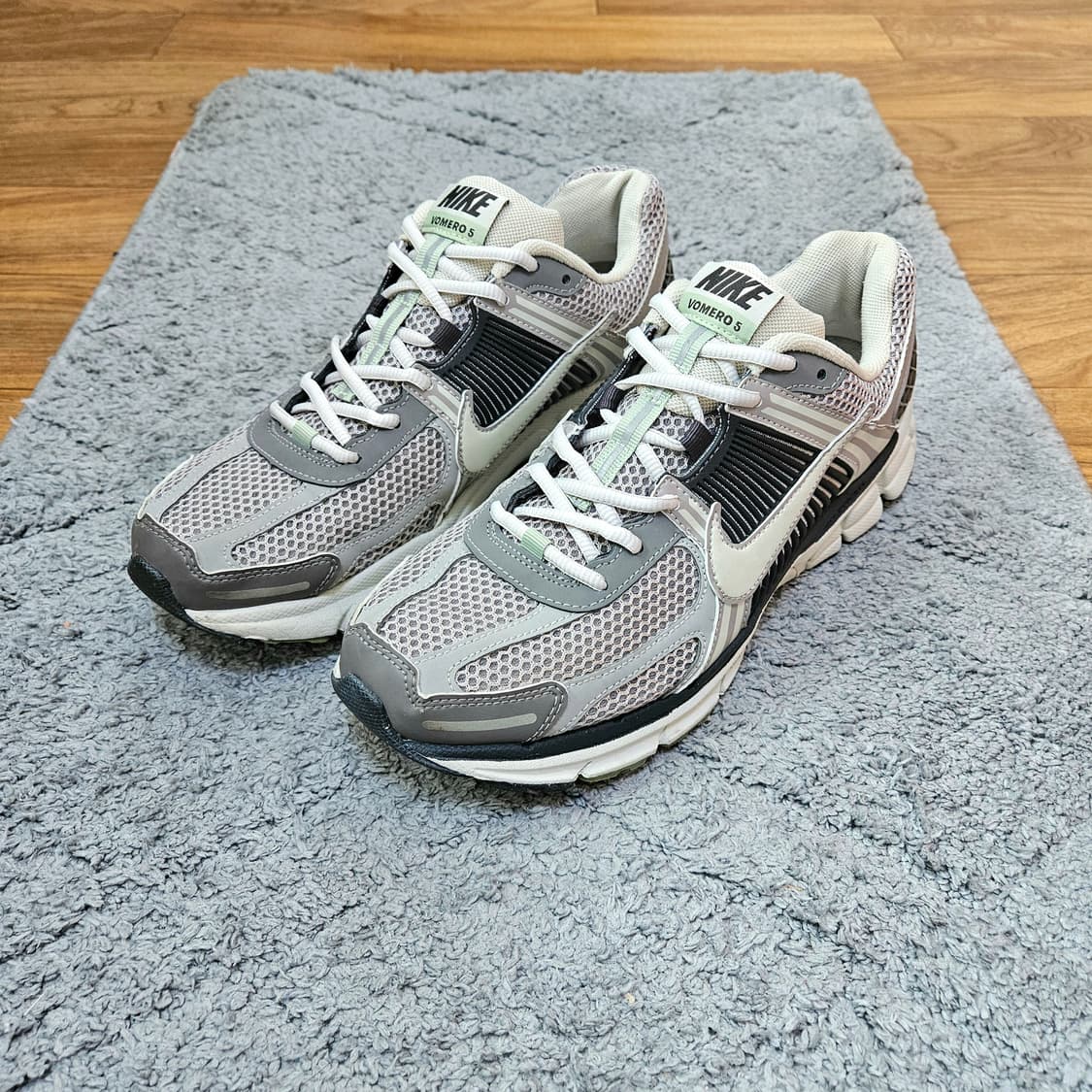 나이키 줌 보메로5  275 상품이미지2