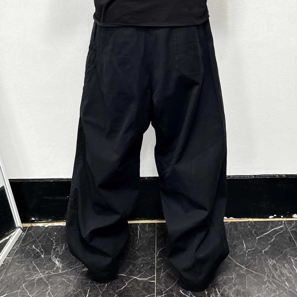 Y-3 블랙 코튼 캔버스 와이드 벌룬 워크 팬츠 상품이미지3